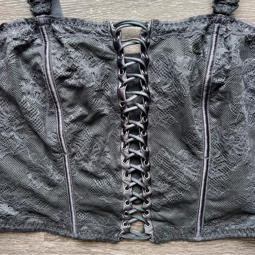 NWT Torrid Curve Retro Lace Bustier - Picture 2 of 8